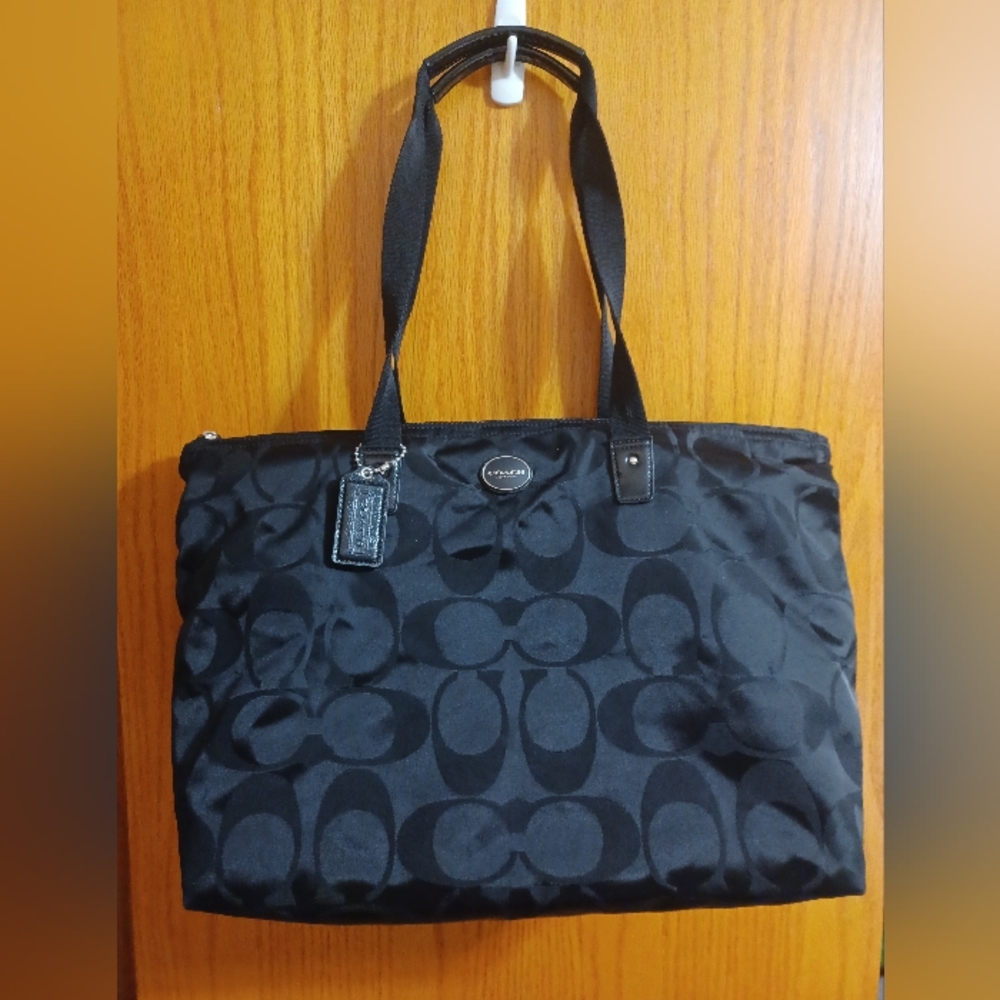 Coach Black Nylon Fabric & Patent Leather Large Diaper/Baby Bag EUC